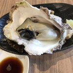 宮魚魚水産 - 岩牡蠣