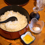 Shukuhakudokoro Matsubagawaya - 2021.7 生卵（自家飼育地鶏）、白米（自家栽培米）