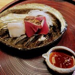 京味 もと井 - 初鰹は１階の焼き台で大将が焼いてくださったそうです