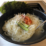 Ushiwaka - 冷麺はごくシンプル