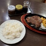 Steak House GRILLERS - ・ポークステーキ 200g(¥900)」