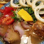 らーめん森や。 - しそ塩トマトらーめん・はるゆたか・カリフリチャーシュー・車麩