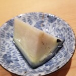 鮨 さかい - (15)泉州茄子(大阪府岸和田産)
      瑞々しくスッキリと爽やかな味わい
      ほのかな甘みも良いですね♪