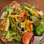 オステリア フルボ - オステリアフルボ(彩り野菜とフルーツトマトのサラダ)