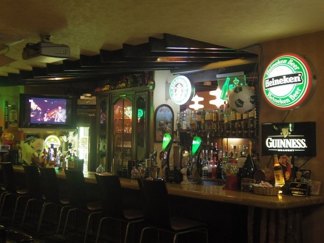 Living Bar