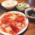 Gyuukaku - 牛バラとろカルビ定食