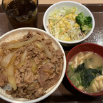 すき家 - 牛丼（大盛）サラダセット　650円