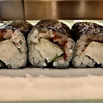 高鮨 - 山芋と大葉の梅肉巻き