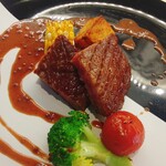 嶽 - 黒毛和牛のステーキ