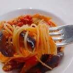 嶽 - 夏野菜いっぱいのトマトパスタ(カッペリーニ)