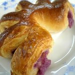 岩手山ベーカリー - 紫芋のパン