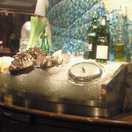 横浜うかい亭 - 氷の上の食材