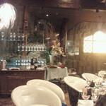 横浜うかい亭 - グラス　棚