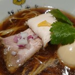 麺に光を 別邸 - トッピングたち