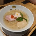 麺に光を 別邸 - 貝の光