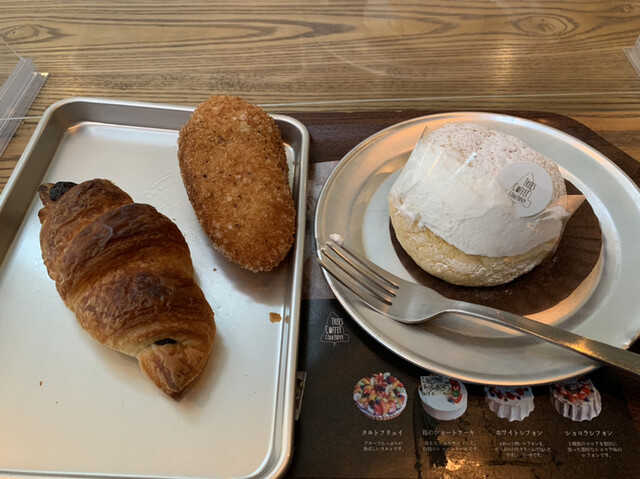 ツリーズ コーヒー カンパニー マミー店 Trees Coffee Company 湖山 パン 食べログ