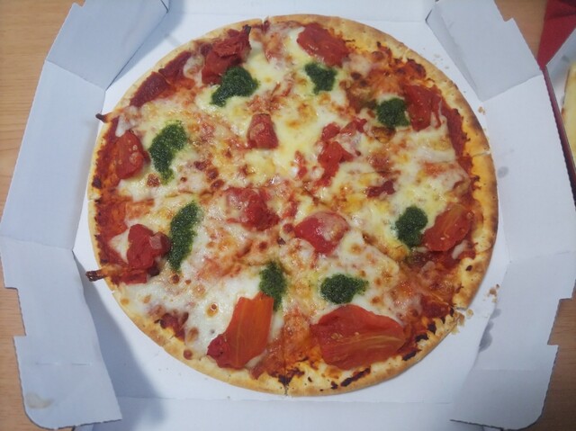 ピザハット 五所川原エルム店 &ndash; 新鮮なピザとサイドメニューが豊富