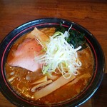 らーめん　円満 - ピリ辛ラーメン