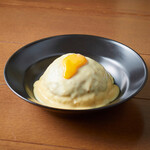 Awaji egg on! Cheese shop's special keema curry with raclette cheese sauce