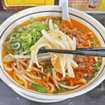 麺屋よしひで - たっぷり載っているモヤシ