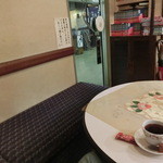 喫茶チャンプ - ﾍﾞﾝﾁﾀｲﾌﾟの椅子