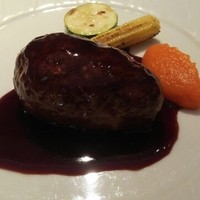 ahill ginza - 名物のフォアグラが入ったハンバーグ