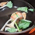 Sumiyaki Unagi Kashiwa Togawa - お吸い物（鰻丼）