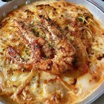 Kohitetsugaku - パリッと焼けた有頭海老とチーズが何とも芳ばしく、イイ香りです。