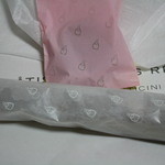 ラ・パティスリー・デ・レーヴ - クイニーアマンの袋とパンの袋