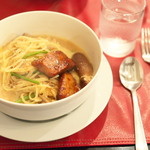 プランツォ - ポルチーニ茸と豚角煮のスープパスタ～ロマーニャ風～