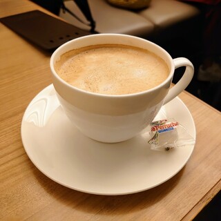 CAFE ONE HALF_0