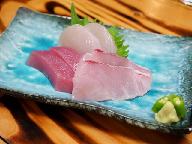 八丈島郷土料理 梁山泊 リョウザンパク 八丈島 居酒屋 食べログ