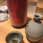 鳥匠 いし井 - 福井 白岳泉 辛口純米 真紅
      →これまたしっかりとした力強さのある酒！こちらの焼鳥にはぴったりです♪