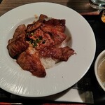 肉牛寿司×しゃぶ焼肉2＋9 - カルビ丼
