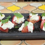 トリワイン ＰＩＫＯＳＨＨＨＵ - カプレーゼ