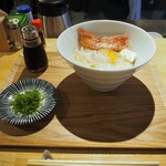 うどん屋 椀白 - 釜玉バター厚切りベーコン