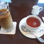 パティスリー ラプラス - アイス・カフェオレと、ダージリン