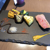 ブッフェアンドカフェ スロープサイドダイナー ザクロ - 