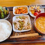 珈琲 よしかわ - 手作り野菜お惣菜たっぷり