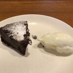 サンジャン・ピエドポー - 