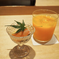 鮨 こしかわ - スモークサーモンとおかひじきのおひたし