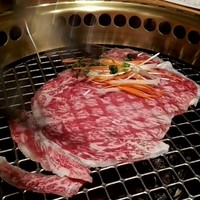 札幌焼肉 和牛いしざき - 焼きしゃぶ2  野菜を乗せて、、