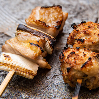 Enjoy ``Pure Nagoya Cochin'', rich in elasticity and juiciness, Grilled skewer