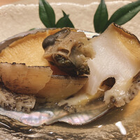 池袋 寿司 個室 空 - アワビの酒蒸し