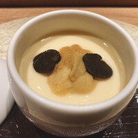 池袋 寿司 個室 空 - 茶碗蒸し（塩水のムラサキウニ・トリュフ添え）