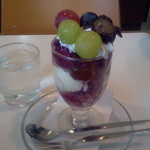 フルーツパーラーフクナガ - 201210 ぶどう 950円