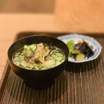 魚菜料理 縄屋 - 12.【〆】
      焼きオニギリ、鮎の天麩羅、胡瓜、鮎出汁の雑炊、お新香