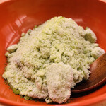 魚菜料理 縄屋 - 13.【甘味】
      ヨモギのシャーベット金時？