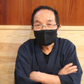 80歳店主が心を込めてお造りしております。