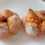 菜っちゃんハウス - 料理写真:パン２種類